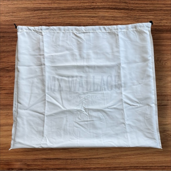 MZ Wallace New York Dust Cover - Picture 5 of 5